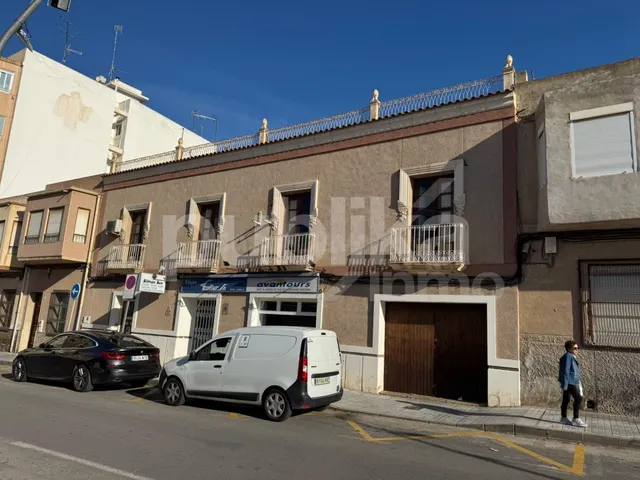 Solar 4 habitaciones 200m² en venta - Centro — 4
