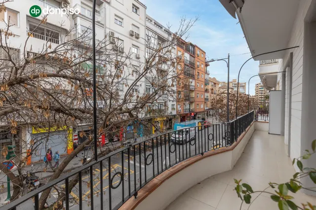 Exclusivo piso de lujo en pleno centro de Granada — 13