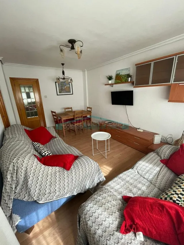 Vivienda con terrazas y metro en la puerta – Avenida del Cid - foto 4