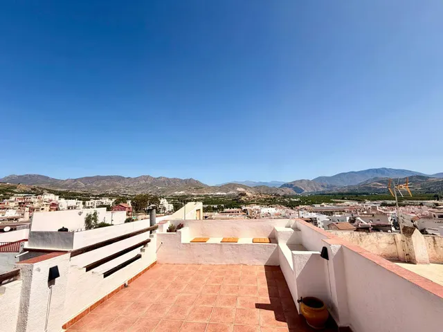 Encantadora Casa Reformada en el Corazón del Casco Histórico de Salobreña — 29