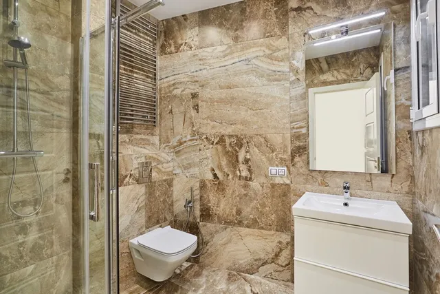FANTASTICO PISO EN DIAGONAL — 12