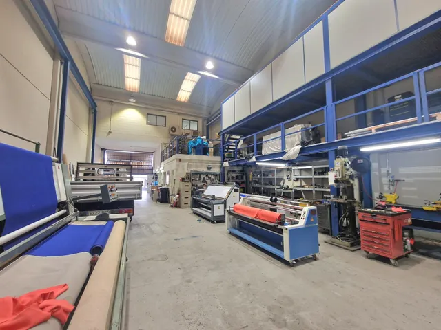 Nave industrial - foto 4