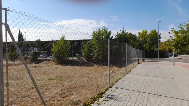 Dos terrenos en venta en Casta Álvarez. Calatayud — 13