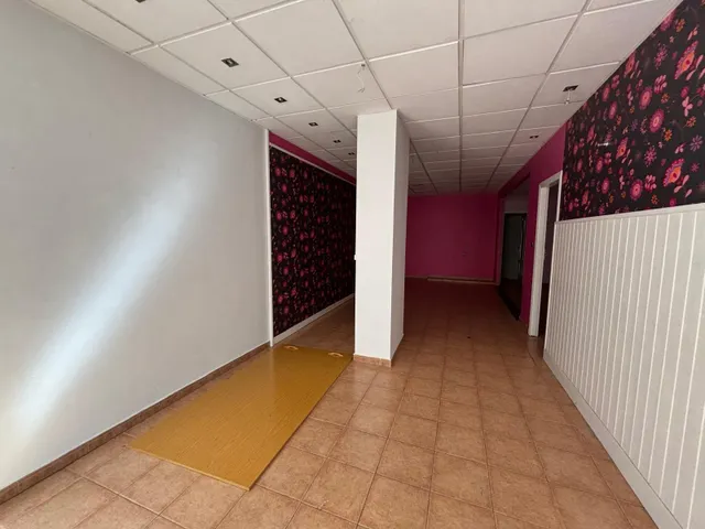 VENTA LOCAL COMERCIAL ZONA CENTRO EN PONFERRADA — 6