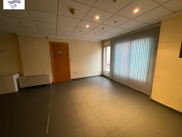 OFICINA EN PLENO CENTRO. — 3