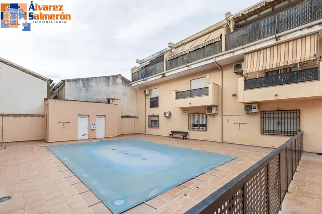 Piso en urbanización con piscina en Las Gabias — 23