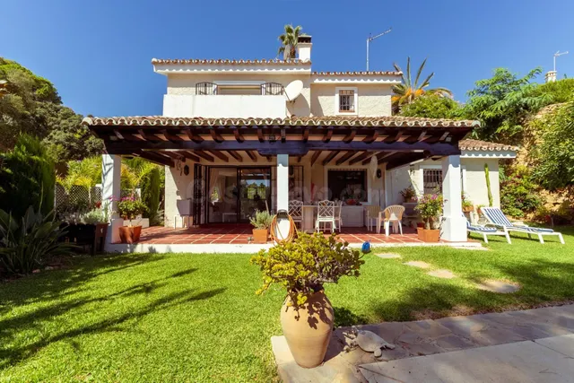Chalet independiente con piscina privada y total privacidad  - foto 4