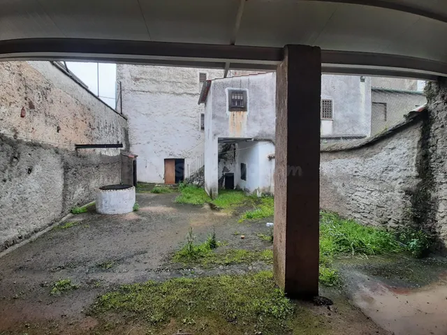 Gran casa con patío de 150 metros en Aliseda - foto 2