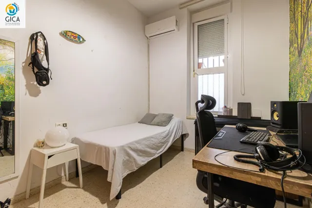 ¡Amplio piso de VPO con GARAJE en pleno centro de Jerez! — 9