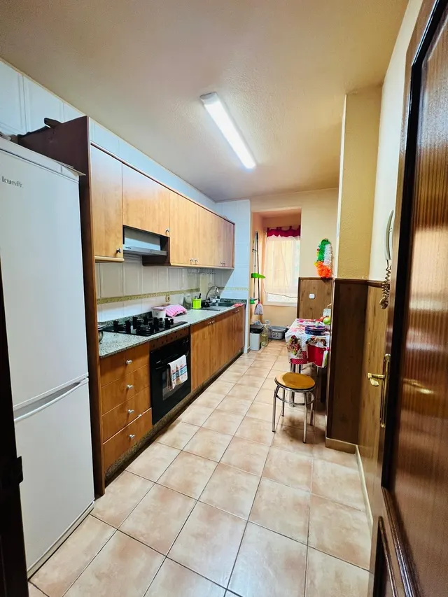 Villa Isabel piso de tres habitaciones , dos baños , garaje y trastero — 4