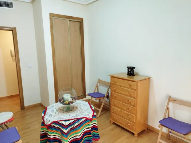 PISO EN ALBATERA!! — 24