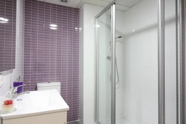 Vivienda en dos alturas con terraza privada y pérgola en Alaquàs — 23