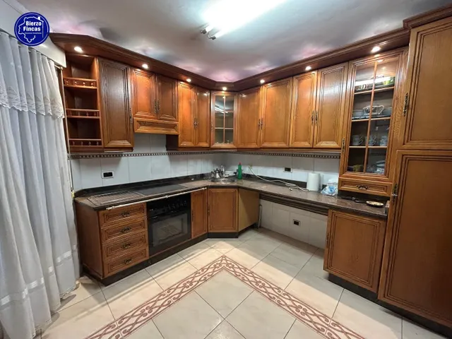 SE VENDE AMPLIO PISO EN LA PALOMERA, LEÓN