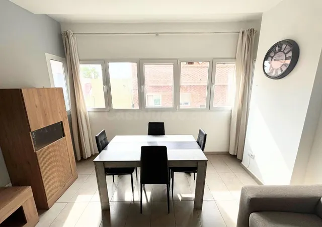 PISO LUMINOSO CON TERRAZA Y 2 AMPLIAS habitaciones - Zona CONCORDIA - BURJASSOT — 4