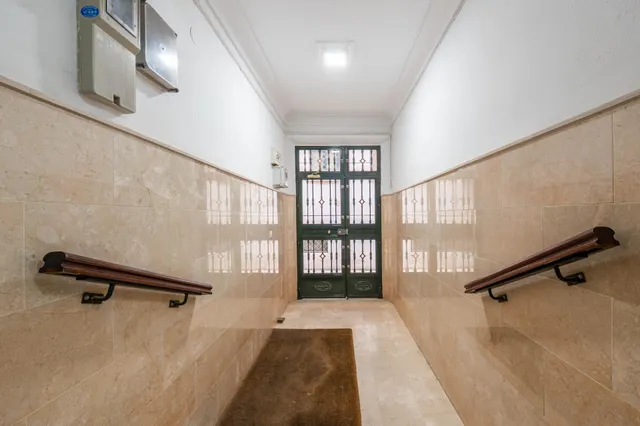Se vende piso en el realejo (tres dormitorios) — 40