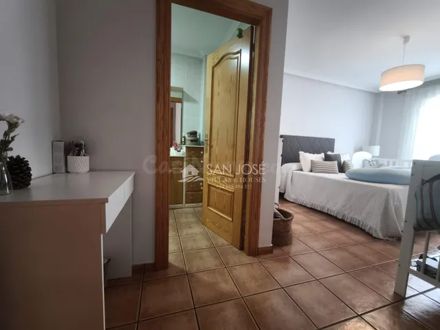 SE VENDE PISO CON GARAJE EN ASPE, ZONA CERCA DE PLAZA SAN JU - foto 2