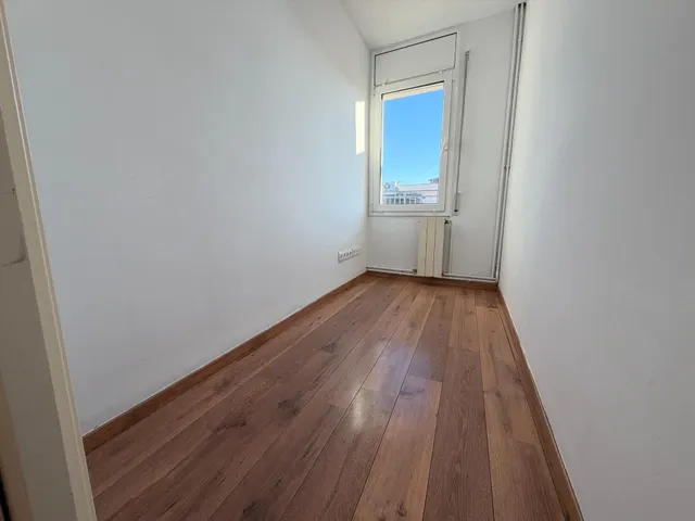 Ático de 2 habitaciones más despacho con terraza de 22 m2 — 17