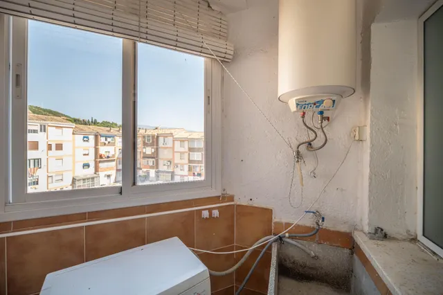 Piso junto a Trafico. Ideal inversión — 24