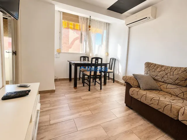 Piso reformado de 2 dormitorios junto a carlos haya | ideal para vivir o invertir — 7