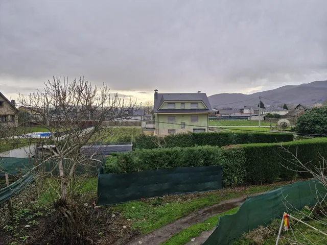 Amplia Casa en Carracedelo: Tu Oportunidad de Renovación a S - foto 2