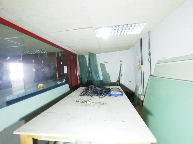 SE VENDE LOCAL COMERCIAL EN MOLLET DEL VALLES - foto 5