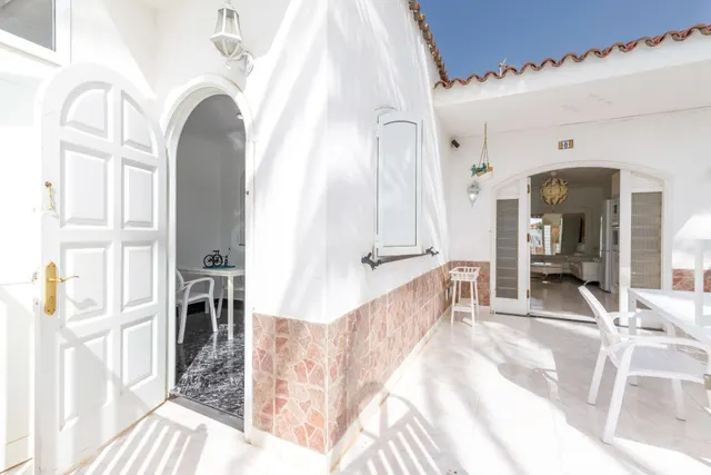 Exclusiva oportunidad en la mejor zona de Playa del Inglés — 2