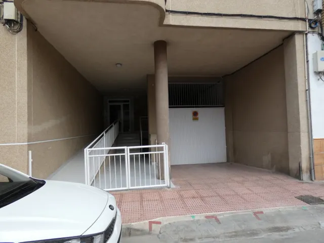 ++plaza de garaje en molina de segura++ 21m, puerta de acceso automatica — 2