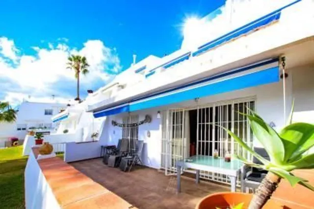 Lujoso apartamento en planta baja en Puerto Banús, Marbella — 21