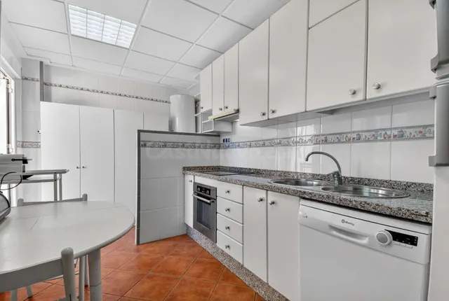 Villa 5 habitaciones 256m² en venta - LA PUNTICA — 5