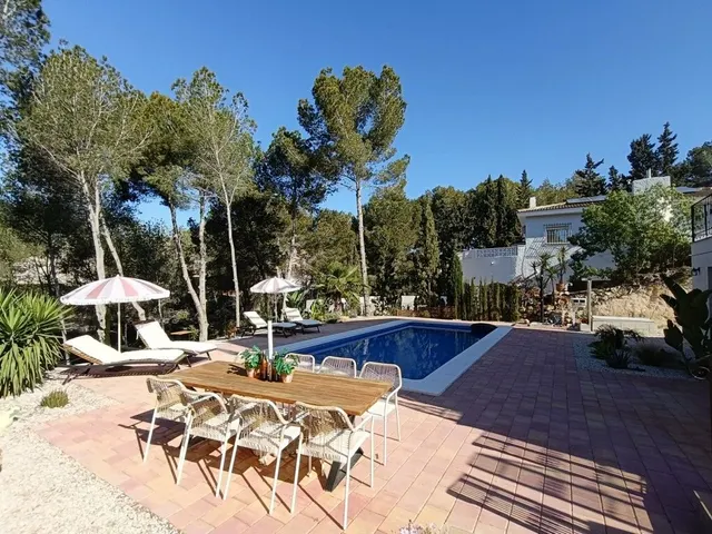 Villa 5 habitaciones 256m² en venta - Zona Pueblo — 6