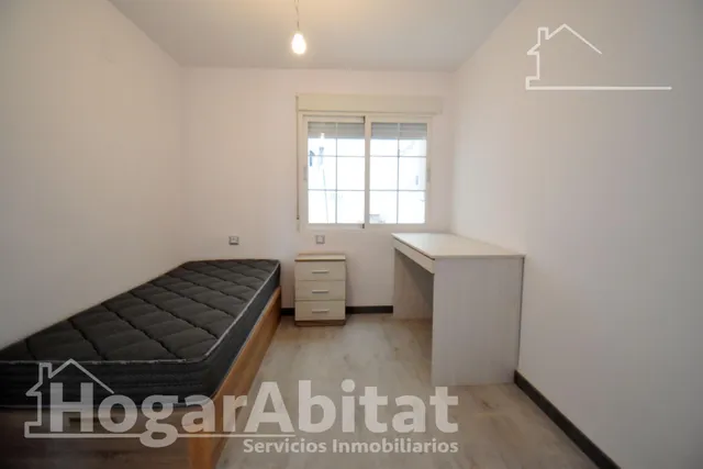 Bonito, luminoso y reformado con gran terraza, balcón y ascensor, cerca del centro — 23