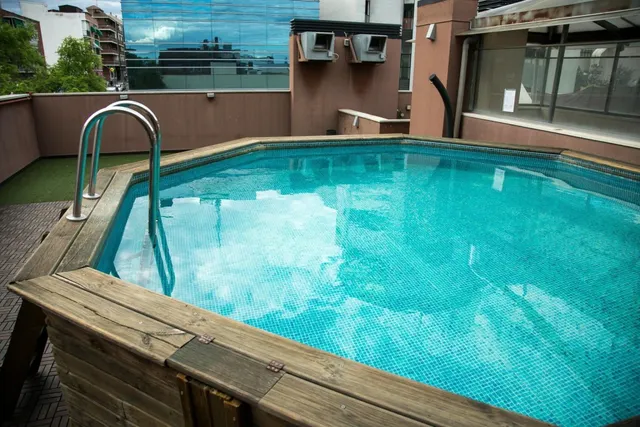 Oficina tipo loft con garaje y piscina en santa leonor — 18