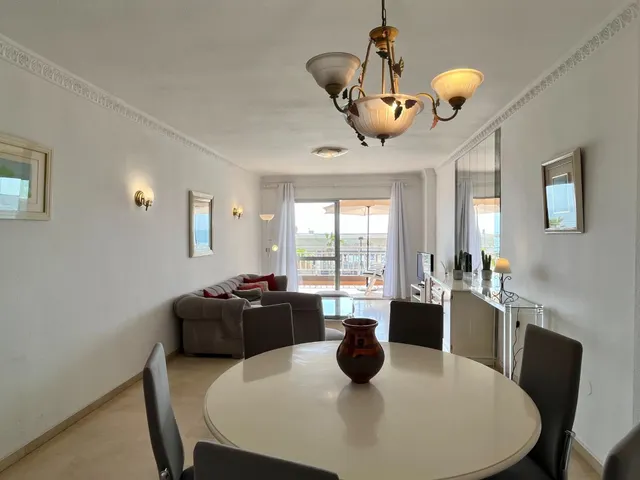 APARTAMENTO VACACIONAL, PRIMERA LÍNEA DE PLAYA VFT/MA/59241 / NRUA: ESFCTU0000290390001575010000000000000000VUT/MA/592416 — 12