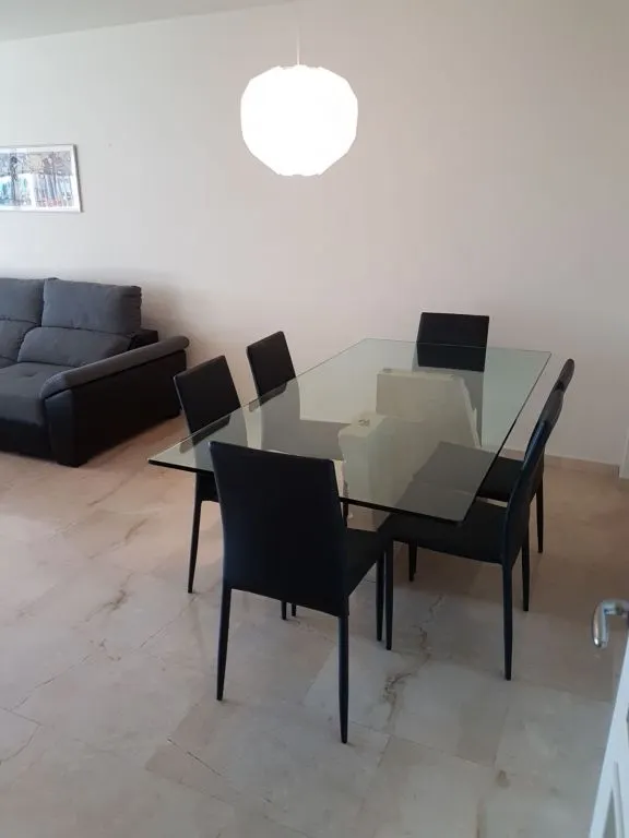 PISO AMUEBLADO Y EQUIPADO — 4