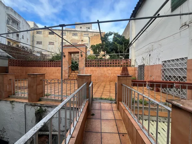 Edificio Semireformado en el Corazón de Cáceres - Oportunida - foto 2