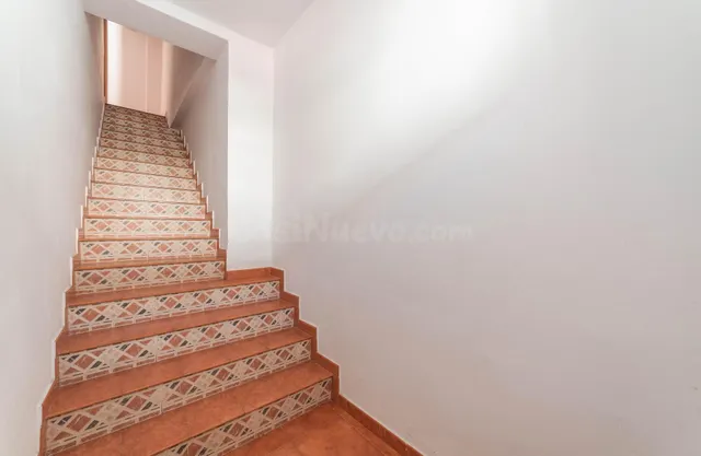 EDIFICIO CON LOCAL COMERCIAL Y VIVIENDA DÚPLEX EN EL CENTRO  - foto 4