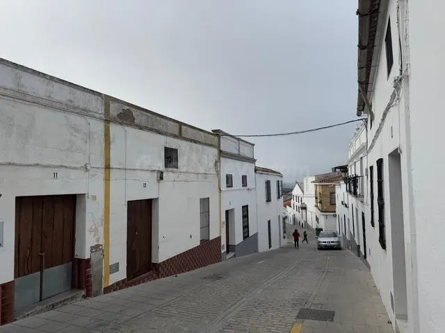 CASABANCO VENDE CASA EN HIGUERA DE LA REAL - foto 2