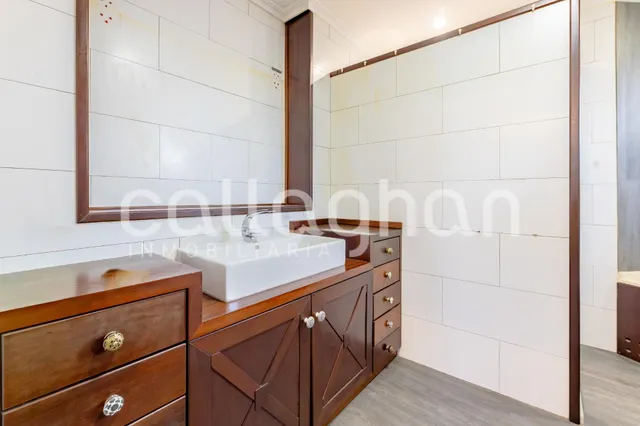 Exclusivo Chalet en Torre en Conill — 28