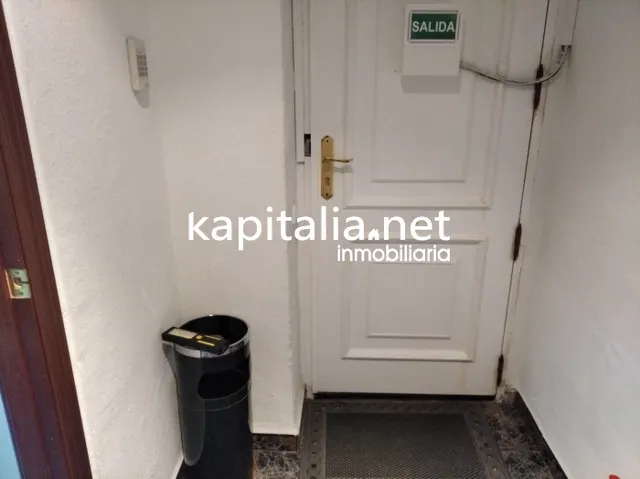 Locales comerciales a la venta en Ontinyent, zona El Llombo. — 3