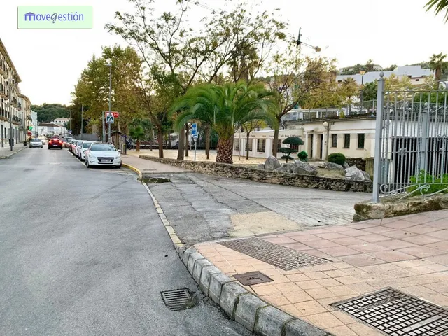 SOLARES EN ZONA CENTRO - UBRIQUE - foto 2