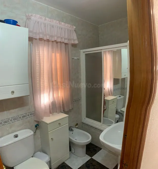 Amplia Vivienda en Pleno Centro con 3 habitaciones - foto 4