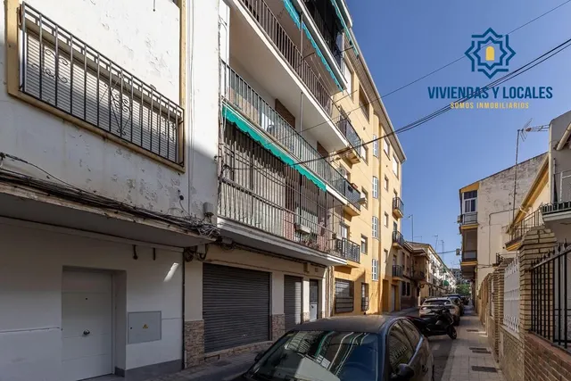 PISO JUNTO AVENIDA DE ANDALUCIA — 24