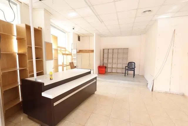 Local comercial 452m² en venta - Playa del Cura - foto 2