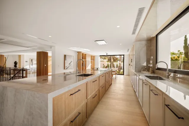 Villa 6 habitaciones 840m² en venta - Aloha — 25