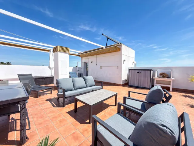 Exclusivo Ático con Vistas Panorámicas y Gran Solárium en Vi - foto 5