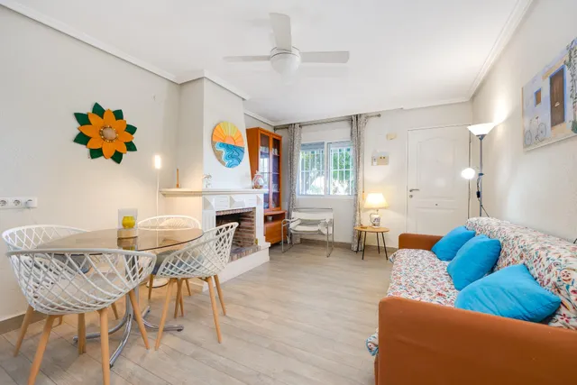 Elegante Propiedad Doble con Vistas al Campo y Acabados de Lujo — 48