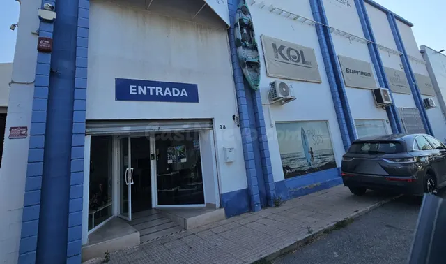 CONJUNTO DE NAVES INDUSTRIALES EN VENTA – POLÍGONO CANASTELL