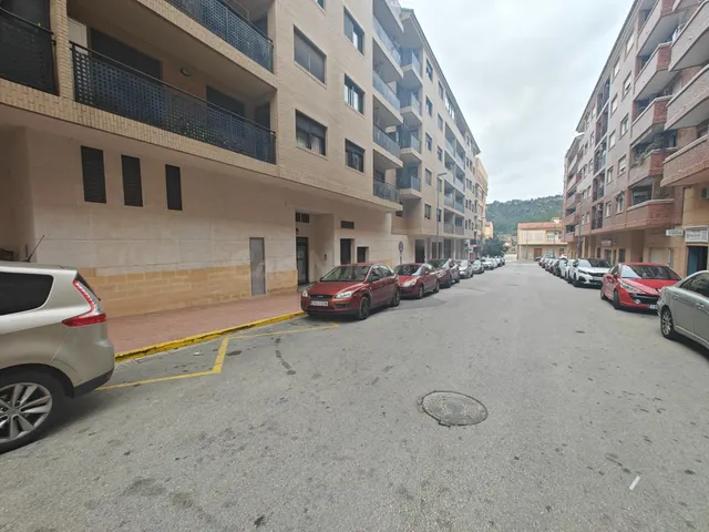 Local comercial 91m² en alquiler - Buñol - foto 4