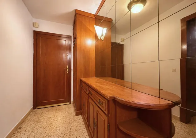 PALAMÓS: SE VENDE PISO CÉNTRICO DE 3 habitaciones CON INQUIL - foto 2