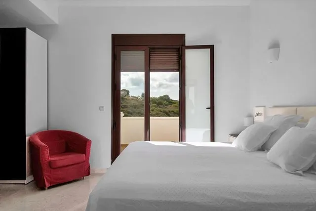 Espectacular vivienda con jardín y piscina privada en casares costa — 6